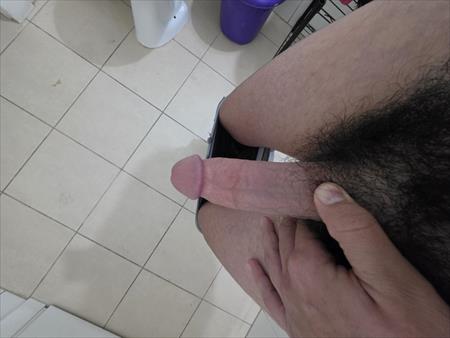 הגדל תמונה של מחפש סטוץ מהיר