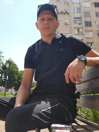 הגדל תמונה של ולדימיר 83