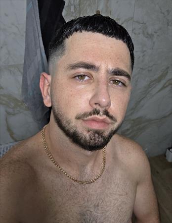 הגדל תמונה של חולהלטיני