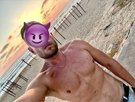 הגדל תמונה של Cowboy