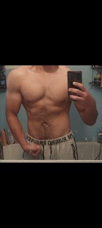 הגדל תמונה של Mrbombastic1445