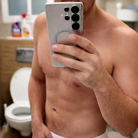 הגדל תמונה של מנכ"ל שובב